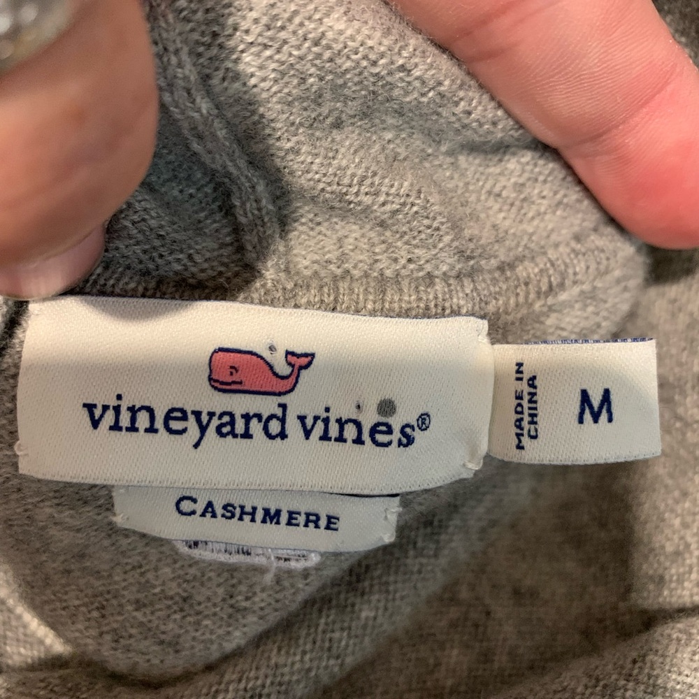 Vineyard Vines Women 100% Cashmere Cowl Neck Pullover Sweater Gray M 2E000023 - Picture 3 of 5